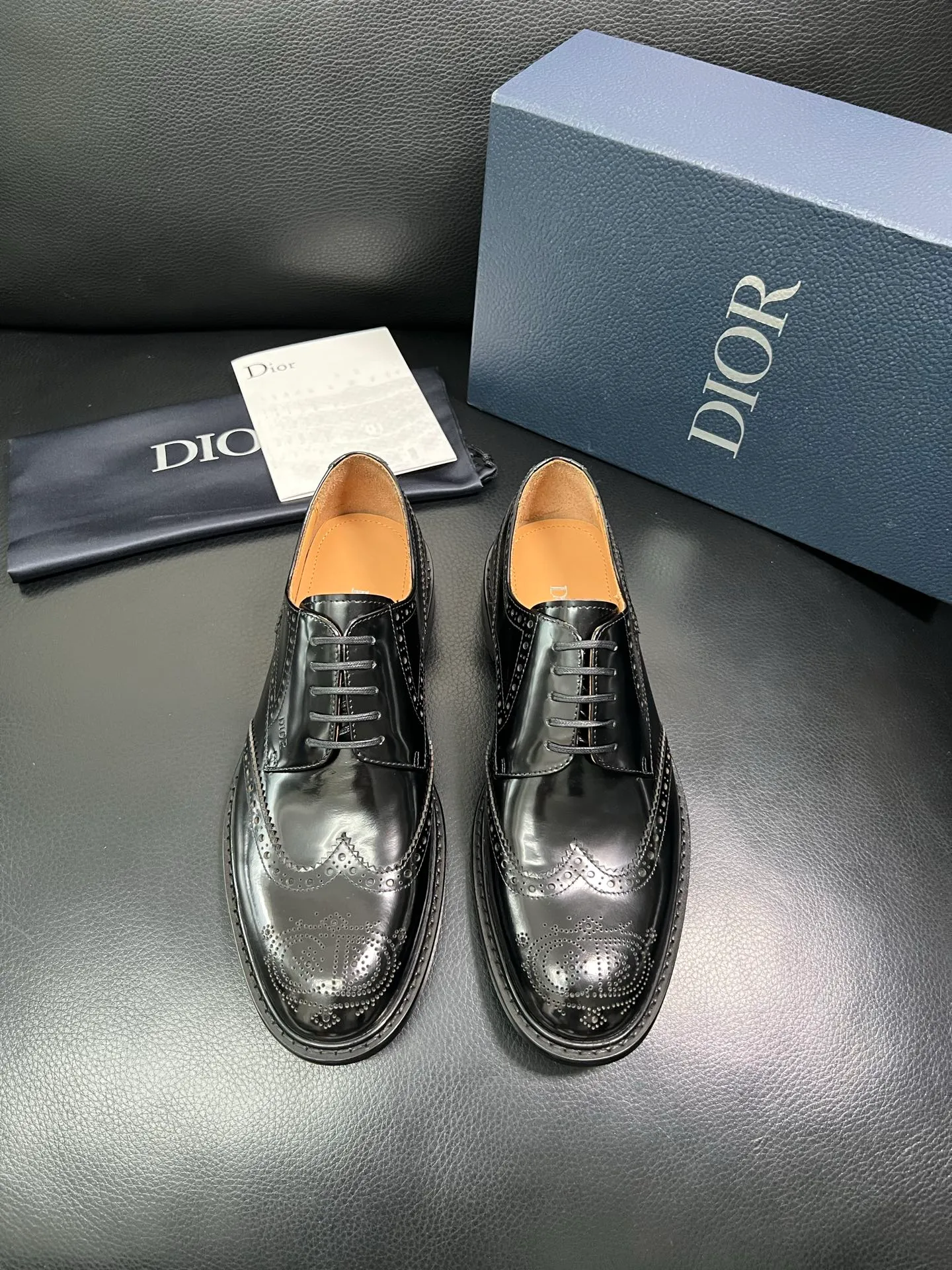 Men's shoes 💰940 Dior top purchasing agent, synchronized with Dior counters, original factory configuration, imported Italian cowhide, fully imported water-dyed cowhide lining, sole: original factory special supply, original sole super comfortable, original factory follow-up order 🔍🔍High quality, welcome to compare, code number 39-44 (can be ordered 38 45 46) 85868